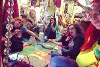 В Нью-Йорке открыли детский сад для взрослых