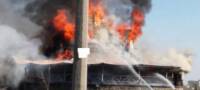 В Киеве на Троещине сгорело большое деревянное кафе