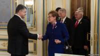 Конгрессмены США призывают Обаму увеличить помощь Украине