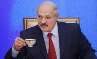 По-моему, уже не я - последний европейский диктатор. Есть диктаторы и похуже меня /Лукашенко/