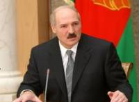 Лукашенко не исключает, что Россия поставляет оружие на Донбасс
