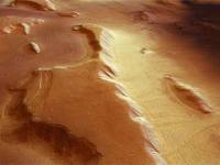 Ученые уверены, что поверхность Марса покрыта гигантскими ледниками