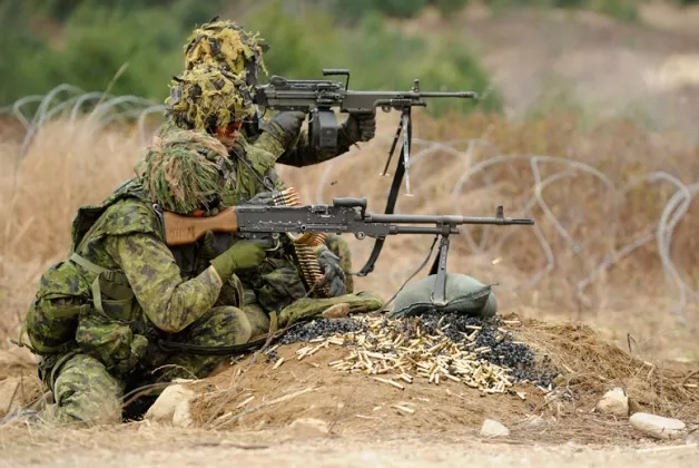 Канада направляет в Украину военную миссию /СМИ/
