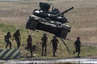 НАТО обвиняет Россию в поставках боевикам танков Т-80 и Т-90