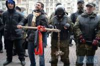 Украинские солдаты окружили боевиков из Правого сектора опасаясь за жизнь... Порошенко