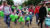 В Хмельницком прошел парад близнецов