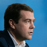 Медведев о назначении Саакашвили: Шапито-шоу продолжается. Нещасна Украина