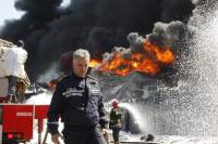 Новый взрыв прогремел на горящей нефтебазе под Киевом. В воздух взлетели 4-5 цистерн