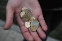 В Госстате уверяют, что средняя зарплата в Украине выросла на целых 44 гривны