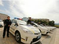 В МВД требуют, чтобы из-за мигалок Toyota меняла нам полицейские машины целиком
