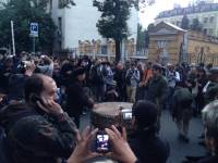 Боевики из Правого сектора окружили АПУ. Угрожают новой революцией