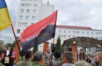 «Правый сектор» установил блокпост на въезде в Киев