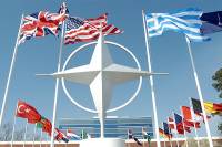 НАТО должно быстрее реагировать на угрозы от РФ /глава МИД Британии/