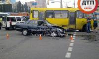 В Киеве Ford протаранил Fiat и маршрутку