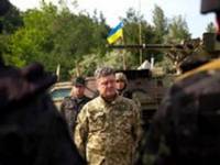По случаю праздника, Порошенко назвал потери и героические свершения украинских десантников