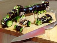 Японец создал машины из «Безумного Макса» с помощью овощей