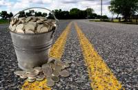 В украинские дороги хотят ежегодно закатывать до 100 млрд гривен