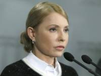 Тимошенко призналась, что слезы мешают ей голосовать за реструктуризацию долга. Но она справится