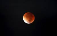 Этой ночью весь мир увидел «кровавую» Луну