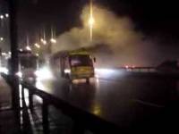 В центре Киева сгорел микроавтобус. Причина неизвестна