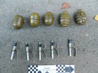 В Киеве задержан подозреваемый в убийстве с пакетом гранат и запалов к ним