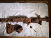 Житель Норвегии случайно нашел меч, которому более 1000 лет