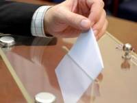 В суровом Николаеве заведения общепита зазывают избирателей на участки бесплатными блинами и штруделями