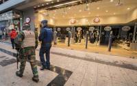 Антитеррористическая операция парализовала жизнь Брюсселя: метро не работает, кафе закрыты, дети не учатся