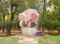 В Харькове вандалы разрушили памятник репрессированным кобзарям