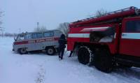 Спасатели отчитались, сколько машин попало в снежные заносы и людей погибло на льду