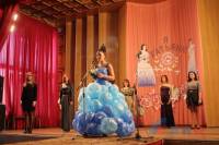 Конкурс красоты в «ЛНР»: платье из мусорных пакетов