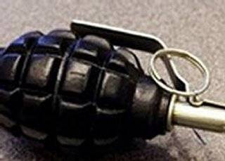 В ЛНР пьяный боевик бросил гранату в мирных жителей