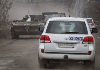Боевики ДНР уничтожили автомобиль миссии ОБСЕ