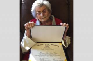 Американка закончила университет в... 102 года