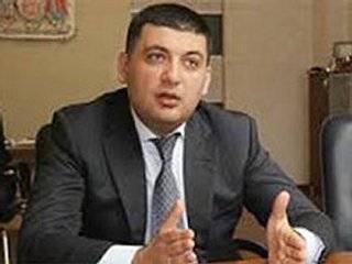 Гройсман похвалил Яценюка за отставку и наперебой с Луценко начал упрашивать депутатов войти в новую коалицию