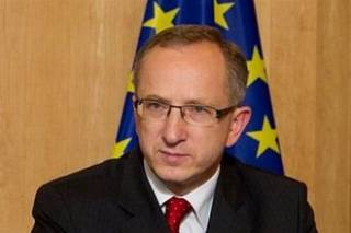 Еврокомиссия подаст в ЕС и Европарламент предложения по изменению безвизового режима с Украиной