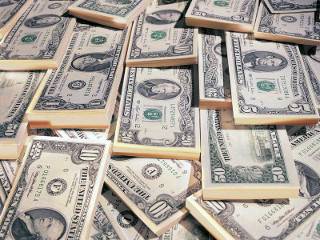 Нацбанк расширил спектр операций по зачислению средств в валюте на счета физлиц