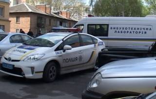 В Киеве взорвали автомобиль. Фото и видео с места событий