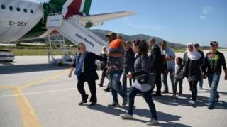 Папа Римский забрал 12 сирийских мигрантов-мусульман в Ватикан