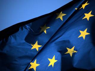Еврокомиссия предлагает Европарламенту отменить визовый режим с Украиной. Безо всяких оговорок