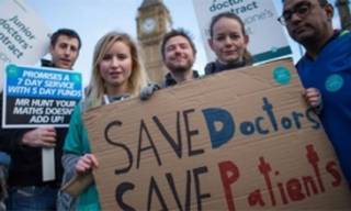 В Британии из-за забастовки врачей отменили более 125 тысяч операций
