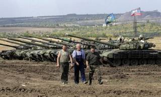 Боевики стягивают танки под Новоазовск