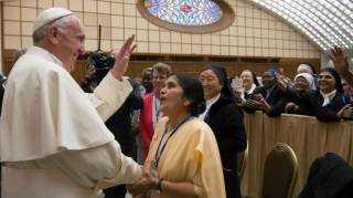 В Ватикане заговорили о возможности возведения женщин в сан диакона