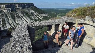Российские туристы упорно не хотят ехать в аннексированный Крым