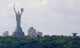 В Киеве появится музей тоталитаризма, а памятник Родине-матери сносить не будут