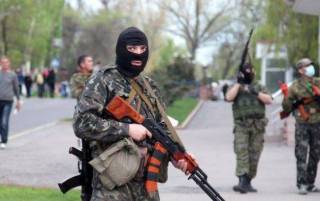 Луганские боевики запретили людям выезжать из своего села