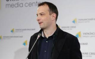 Соболев намекнул, что КСУ может признать неконституционным закон о люстрации