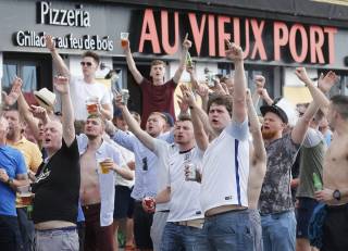 Накануне матча Англия – Россия на кулаках размялись фанаты сборных