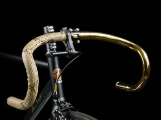 Итальянцы создали велосипед с золотыми деталями в 24 карата