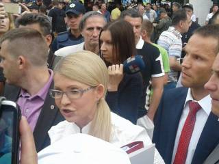 Митинг в центре Киева: страсти накаляются